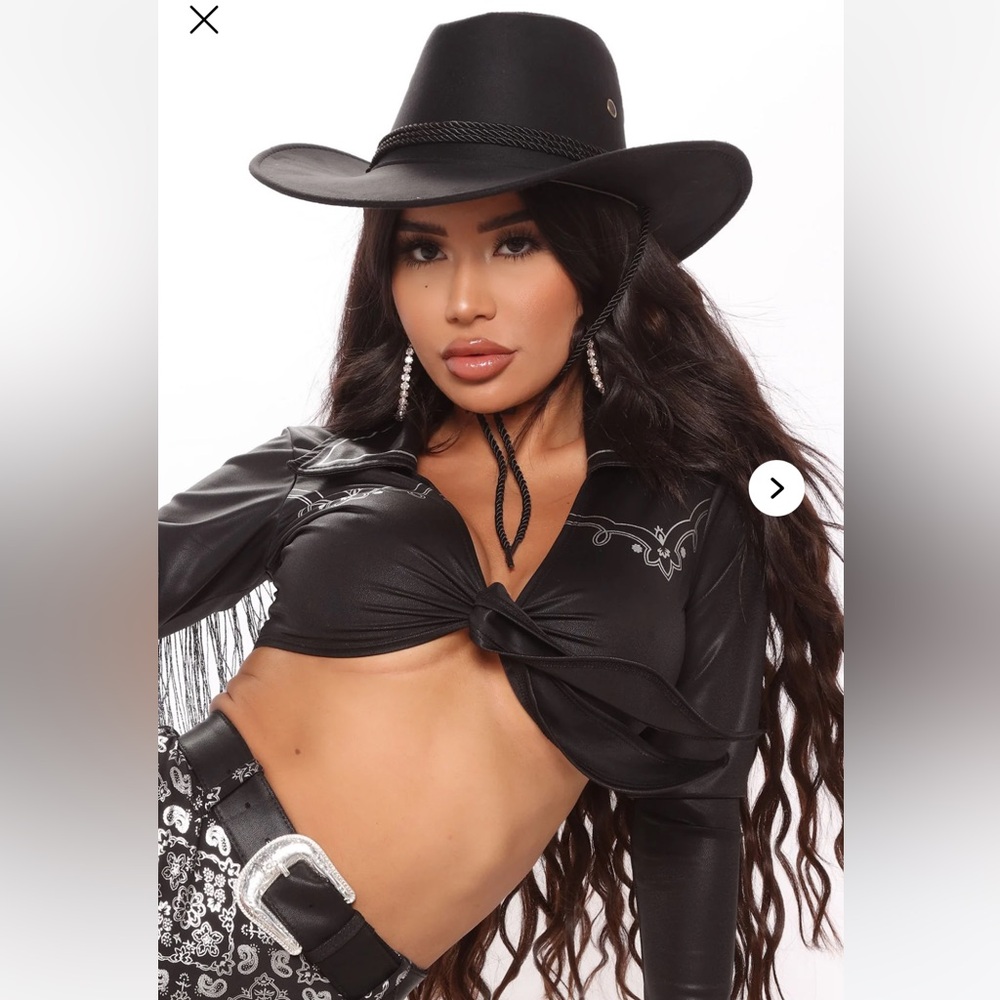 Black Western Cowboy Hat - Women's Fashion Accessory